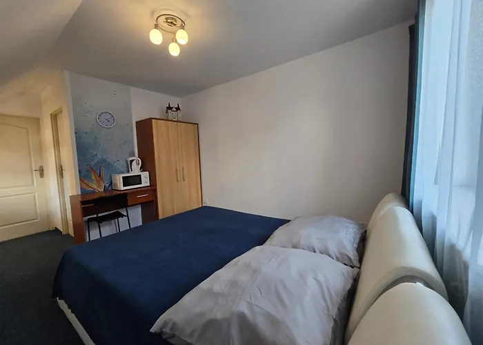 Poludnie Wroclawia 게스트하우스 3*